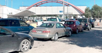 Resurge shopping; saturan los puentes