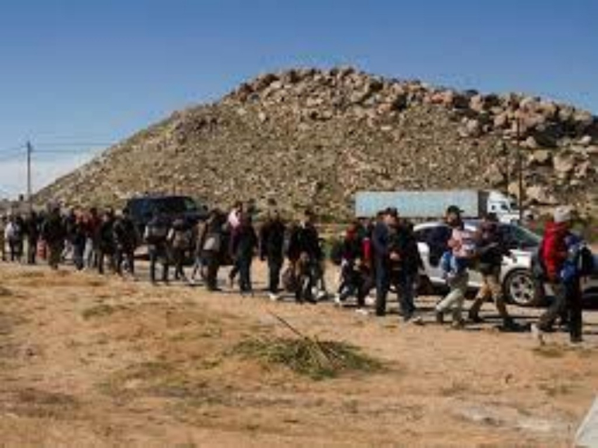Arizona propone legalizar que rancheros maten a migrantes que crucen su propiedad