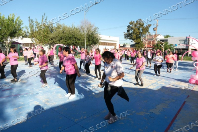 CONMEMORA SISTEMA DIF D&Iacute;A MUNDIAL DE LA LUCHA CONTRA EL C&Aacute;NCER DE MAMA CON ZUMBAT&Oacute;N
