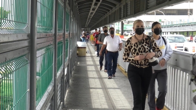 VIDEO Abrir&aacute;n fronteras entre M&eacute;xico y Estados Unidos para viajes no esenciales s&oacute;lo a vacunados contra covid