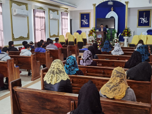 Jóvenes de la Iglesia la Luz del Mundo se reúnen en estudio especial