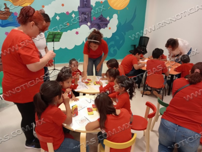 PINTAN, JUEGAN Y APRENDEN EN LA NUEVA INFOTECA MUNICIPAL