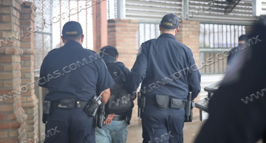 Oficiales de CBP de Laredo capturan a un fugitivo buscado por no comparecer ante un tribunal por cargos de incesto en Luisiana.