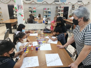 NI&Ntilde;OS Y J&Oacute;VENES &ldquo;HAR&Aacute;N UN VIAJE&rdquo; POR EL UNIVERSO EN LA BIBLIOTECA 'FIDEL CU&Eacute;LLAR'