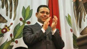 Confirma Ge&ntilde;o que ser&aacute; candidato al Senado