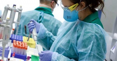 Análisis definirán si hay casos de Ómicron