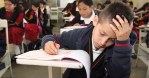 Preocupa a la SET rezago en lectoescritura, matem&aacute;ticas y ciencias