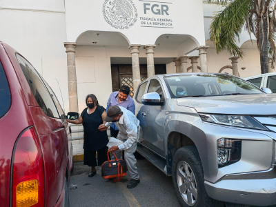 VIDEO Denuncia adulta mayor da&ntilde;os a su vivienda ante la FGR luego de masacre