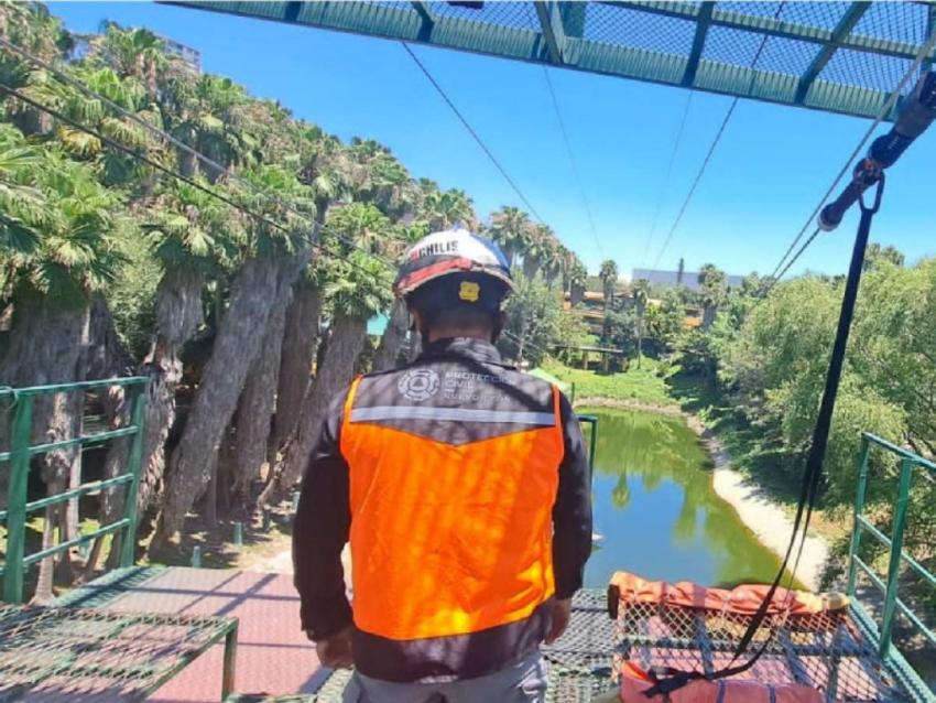 Suspenden atracciones en Parque Fundidora tras caída de niño de tirolesa