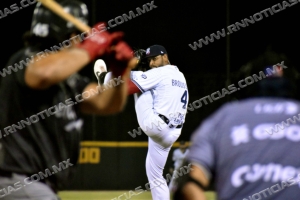 Jackson Stephens guía a Tecolotes sobre Acereros para ganar la serie