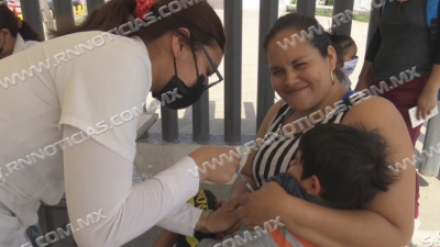 Está baja la vacunación en niños; Piden a padres llevarlos