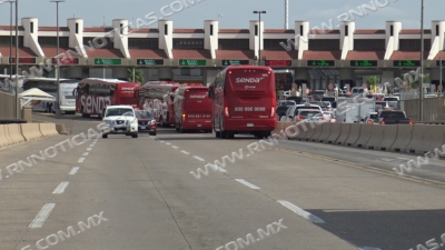 Samuel García Gobernador electo de Nuevo León cruza por nuevo Laredo; Pese a críticas a Tamaulipas