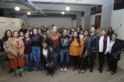 DIALOGAN NEOLAREDENSES SOBRE LUCHA POR LA IGUALDAD