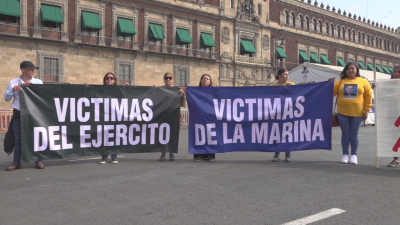 VIDEO Familiares de personas desaparecidas por la SEMAR y v&iacute;ctimas de abusos piden intervenci&oacute;n del presidente AMLO