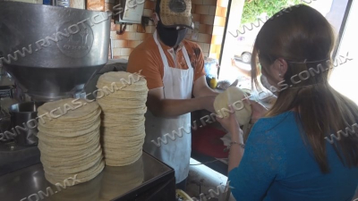 Tortilleros de Nuevo Laredo no prevén todavía un aumento del kilo de tortilla