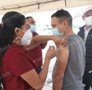 VACUNA GOBIERNO A M&Aacute;S DE MIL 700 PERSONAS EN &Uacute;LTIMA JORNADA DEL A&Ntilde;O