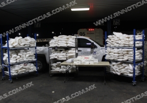 CBP de Laredo incautan narcóticos con valor de más de $53.2 millones de dólares en el Puente del Comercio Mundial