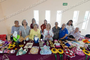 CON ÉXITO SE LLEVA A CABO EL BAZAR DE ARTE DEL DIF; CONTINUARÁ TODA LA SEMANA EN LA CASA CLUB DEL ADULTO MAYOR