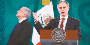 Tercera ola de Covid-19 en México afecta a jóvenes