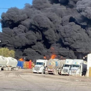 Incendio y explosiones causan terror