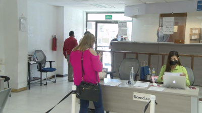 VIDEO Oficina Fiscal del Estado lleva m&aacute;s 62 mil placas expedidas desde programa de repuve