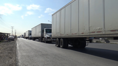 VIDEO Transportistas batallan con falta de operadores, inseguridad e infraestructura