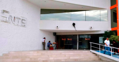 Arranca FECC investigación por presunto desvío de becas