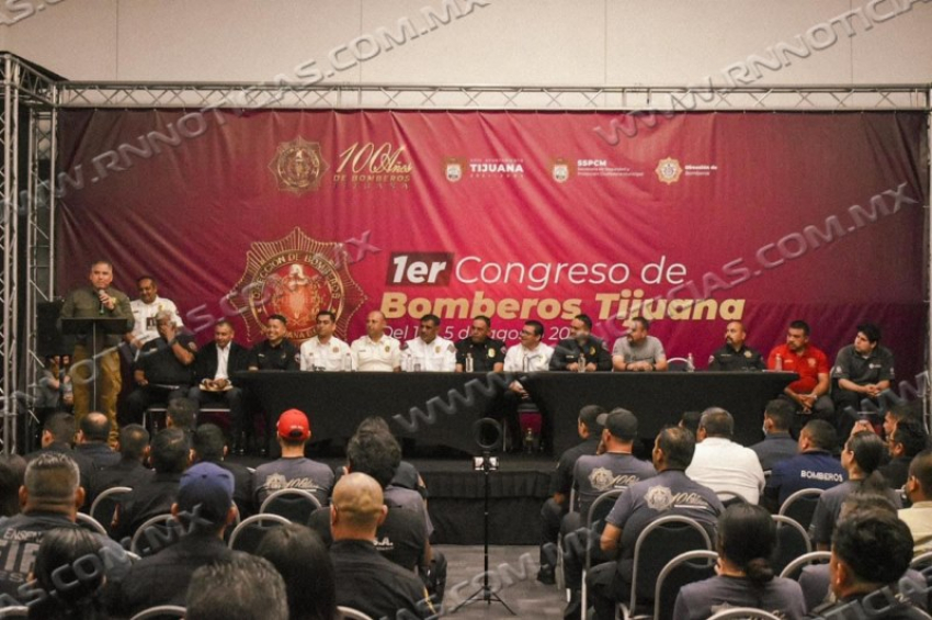 Se capacita personal de Bomberos y Protección civil en Congreso Nacional en Tijuana