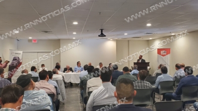 Trata CenSeCar desaf&iacute;os del transporte con presidente entrante de CANACAR