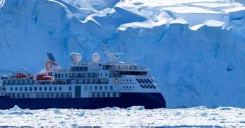 Olas de 12 metros sacuden a pasajeros de un crucero