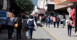 &lsquo;Reviven&rsquo; comercios con sem&aacute;foro verde