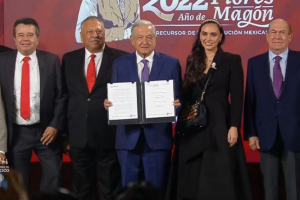 Presenta L&oacute;pez Obrador nuevo plan antiinflacionario