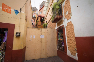 Clausuran callej&oacute;n del beso en Guanajuato