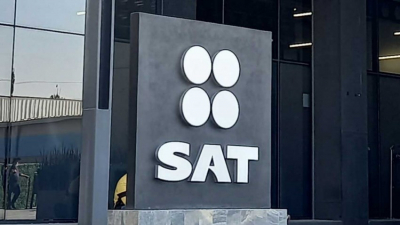 Llueven quejas contra el SAT