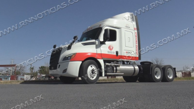 Buscan incrementar número de operadores de tracto camión con becas
