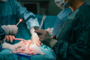 Frenan la cirug&iacute;as de c&aacute;ncer por carencias