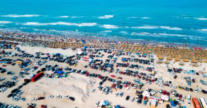 Llegan 145 mil a disfrutar de la playa de Miramar