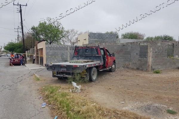 Muere de aparente infarto y choca contra obra negra en Nuevo Laredo