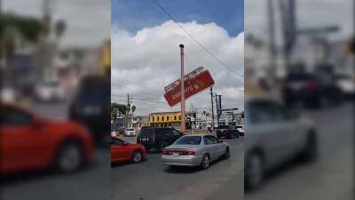VIDEO Vienen fuertes vientos para Nuevo Laredo; hubo ca&iacute;da de granizo por la noche