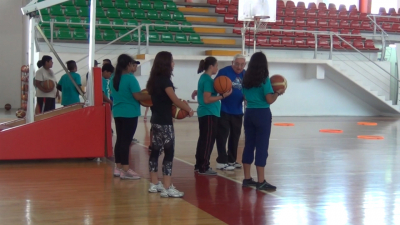VIDEO Habr&aacute; cursos de verano para ni&ntilde;os en vacaciones