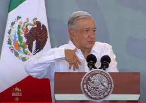 Ya hay negociaciones para adquirir la marca Mexicana de Aviaci&oacute;n: AMLO