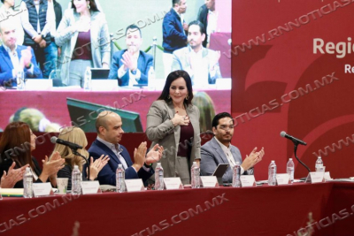ALCALDESA CARMEN LILIA CANTUROSAS PRESENTA A GOBERNADOR PROYECTOS PARA EL DESARROLLO DE NUEVO LAREDO