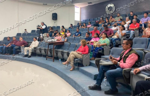 Reciben familias de Matamoros escrituras por parte de ITAVU