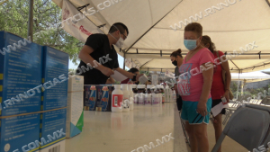 Ciudadanos se benefician con brigada m&eacute;dica mixta