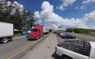 Intervendr&aacute; Gobernador de Nuevo Le&oacute;n en conflicto de transportistas