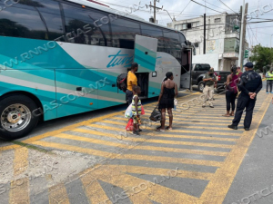 MUNICIPIO APOYA A HAITIANOS EN TRASLADO A MONTERREY, N. L.