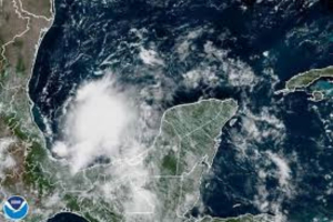 Monitorea el NHC posible depresi&oacute;n tropical en el Golfo