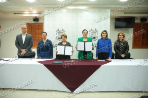 FIRMAN CONVENIO DE COLABORACI&Oacute;N ENTRE EL GOBIERNO MUNICIPAL Y COLEGIO DE NOTARIOS
