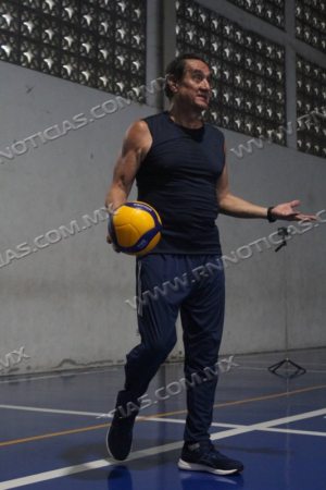 OFRECERÁN CLÍNICA DE VOLEIBOL CON EL ENTRENADOR PROFESIONAL GERARDO LEYVA BRIONES