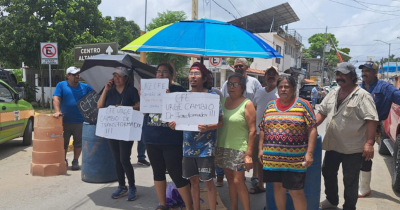 Bloquean calle del centro de Altamira por frecuentes apagones